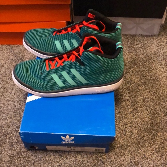 Adidas veritas mid authentic - Picture 2 of 4